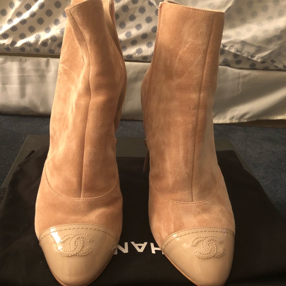 Chanel pink suede boots